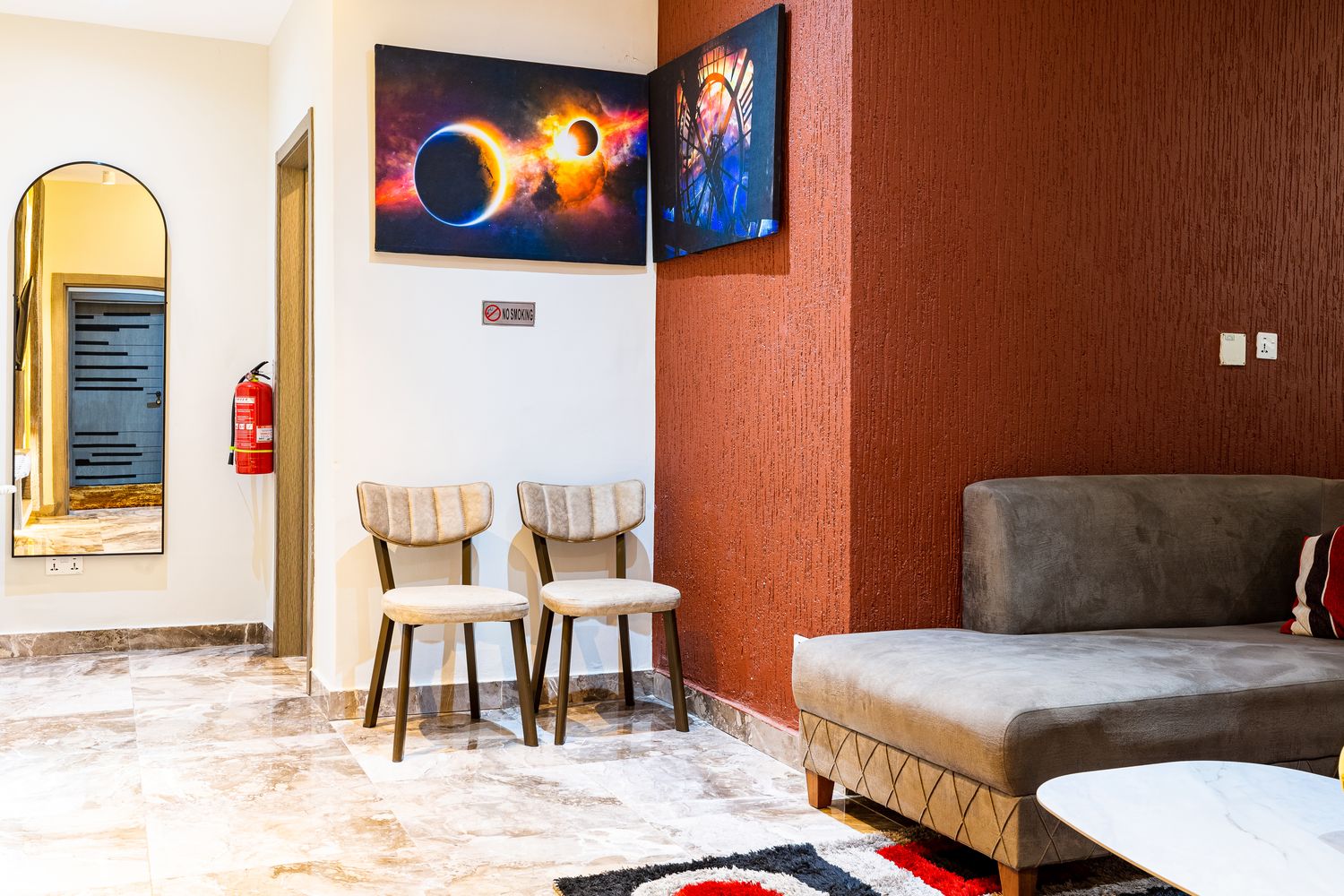 One Bedroom Suite with Kitchen & Lounge